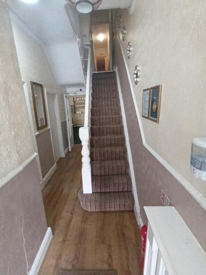 Strides Hotel Blackpool Esterno foto